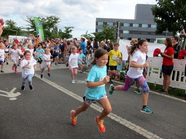 Bahnstadtlauf für Kinder und Erwachsene (Foto: DSK) Bahnstadtlauf für Kinder und Erwachsene (Foto: DSK)