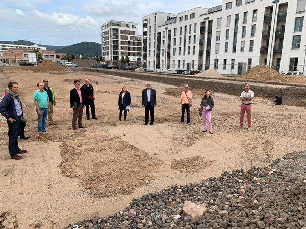 Besuch der Baustelle an der Pfaffengrunder Terrasse in der Bahnstadt. (Foto: Stadt HD)