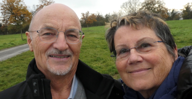 Paar beim Spaziergang (Foto: Privat)